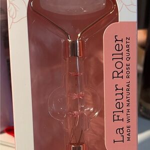 La Fleur Rose Quartz Roller